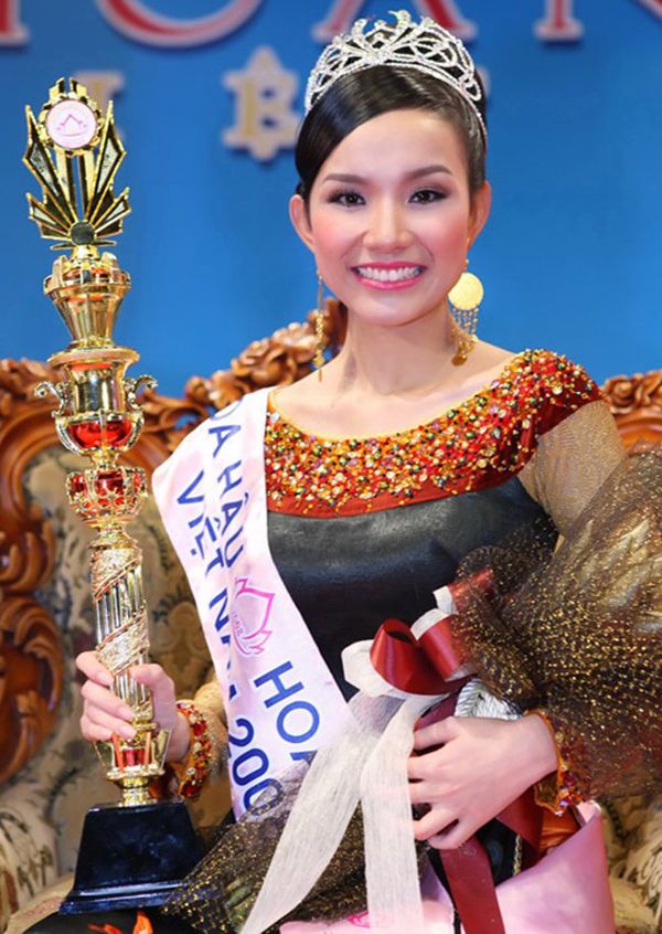 Những Hoa hậu, Á hậu càng lớn tuổi càng đẹp mặn mà của showbiz Việt - Ảnh 13.