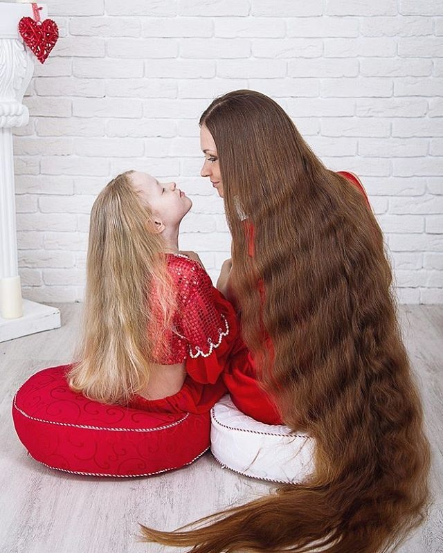 Chiêm ngưỡng mái tóc dài tuyệt đẹp của công chúa Rapunzel đời thực - Ảnh 6.