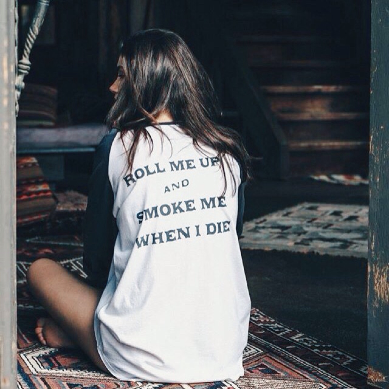 C&ocirc; đơn chẳng hề đ&aacute;ng sợ, chỉ c&oacute; những kẻ sợ c&ocirc; đơn mới l&atilde;ng ph&iacute; một đời b&igrave;nh y&ecirc;n - Ảnh 1.