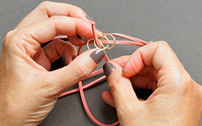 Ai mê đồ handmade thì thử ngay cách đan vòng tay cực cá tính này - Ảnh 4.
