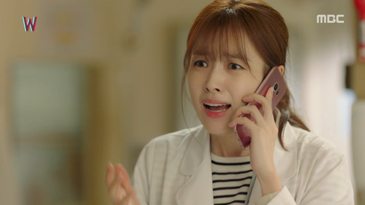 Suzy và Han Hyo Joo: Em “đơ toàn tập”, chị “cố quá thành quá cố” - Ảnh 10.