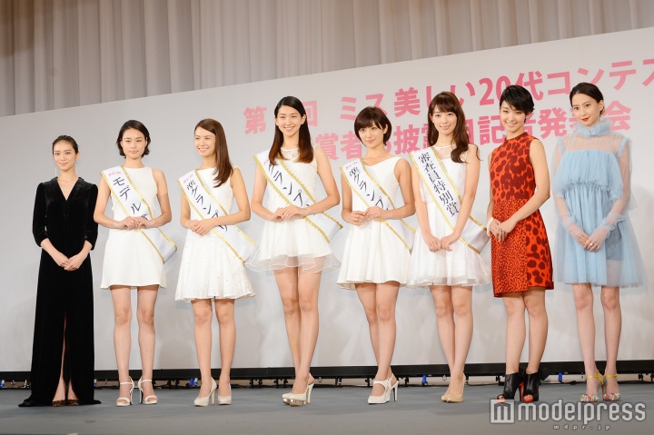 Ngắm loạt ảnh xinh xắn của c&ocirc; bạn vừa đăng quang Nữ sinh tuổi 20 đẹp nhất Nhật Bản - Ảnh 1.