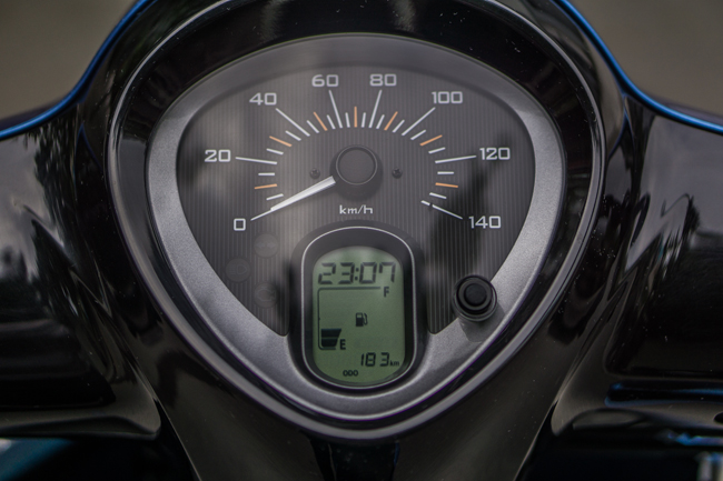 Soi kỹ Yamaha Janus giá 27,5 triệu Đồng, quá hợp cho giới trẻ - Ảnh 12.