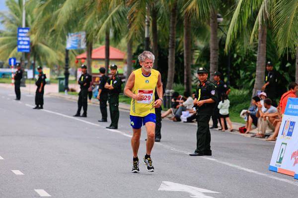 Không cần là VĐV chuyên nghiệp bạn vẫn có thể tham gia đường chạy Marathon đẹp nhất Việt Nam - Ảnh 6.