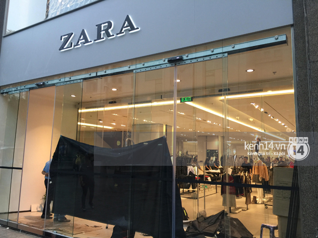 Chùm ảnh: Store Zara ở Sài Gòn đã sẵn sàng cho sáng mai khai trương chính thức! - Ảnh 12.