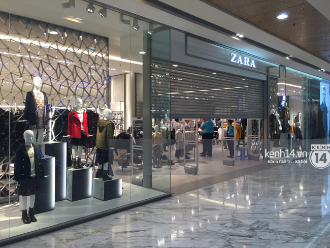 Chùm ảnh: Store Zara ở Sài Gòn đã sẵn sàng cho sáng mai khai trương chính thức! - Ảnh 18.