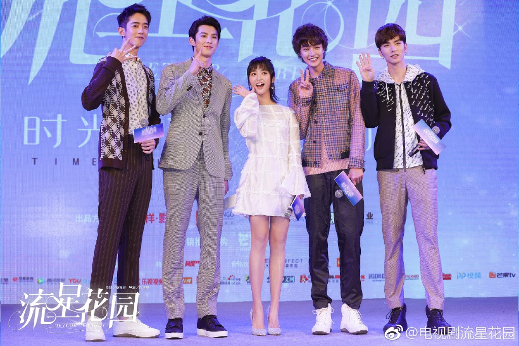 Diễn vi&ecirc;n Gửi Thời Đẹp Đẽ Đơn Thuần Của Ch&uacute;ng Ta: Nữ ch&iacute;nh xinh như thiếu nữ Nhật Bản, nam ch&iacute;nh đ&aacute;nh gục ng&agrave;n fan bởi qu&aacute; điển trai v&agrave; lạnh l&ugrave;ng - Ảnh 7.