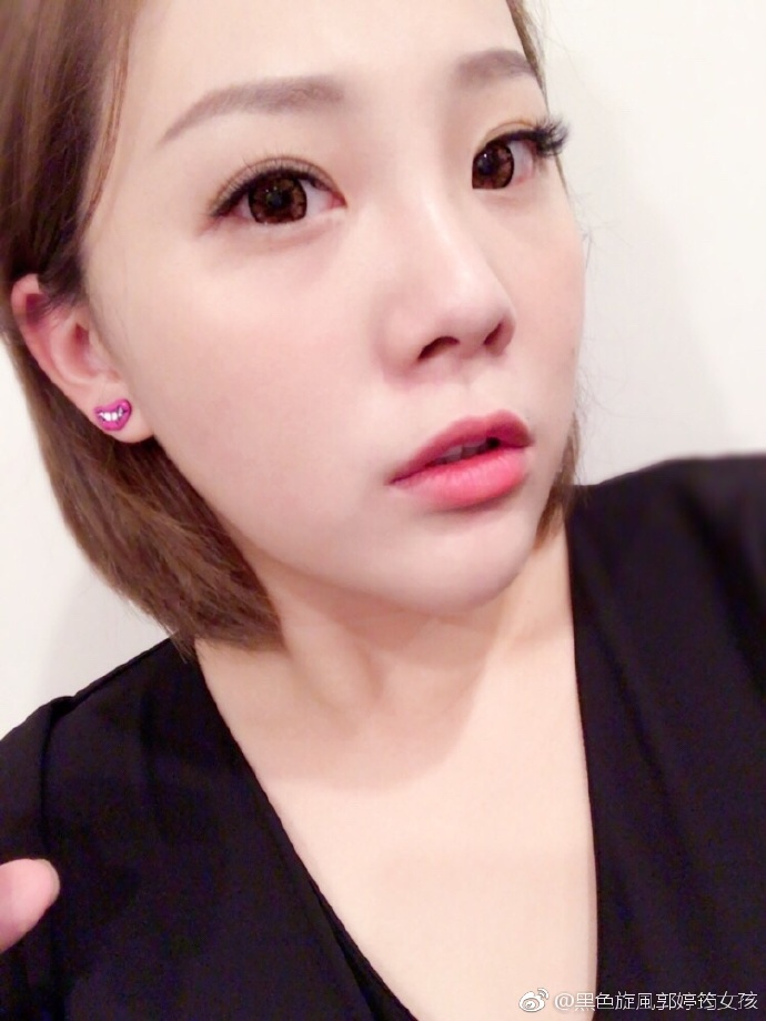 &Aacute;m ảnh v&igrave; c&acirc;n nặng, nữ ca sĩ Trung Quốc su&yacute;t chết v&igrave; giảm c&acirc;n kh&ocirc;ng đ&uacute;ng c&aacute;ch - Ảnh 2.