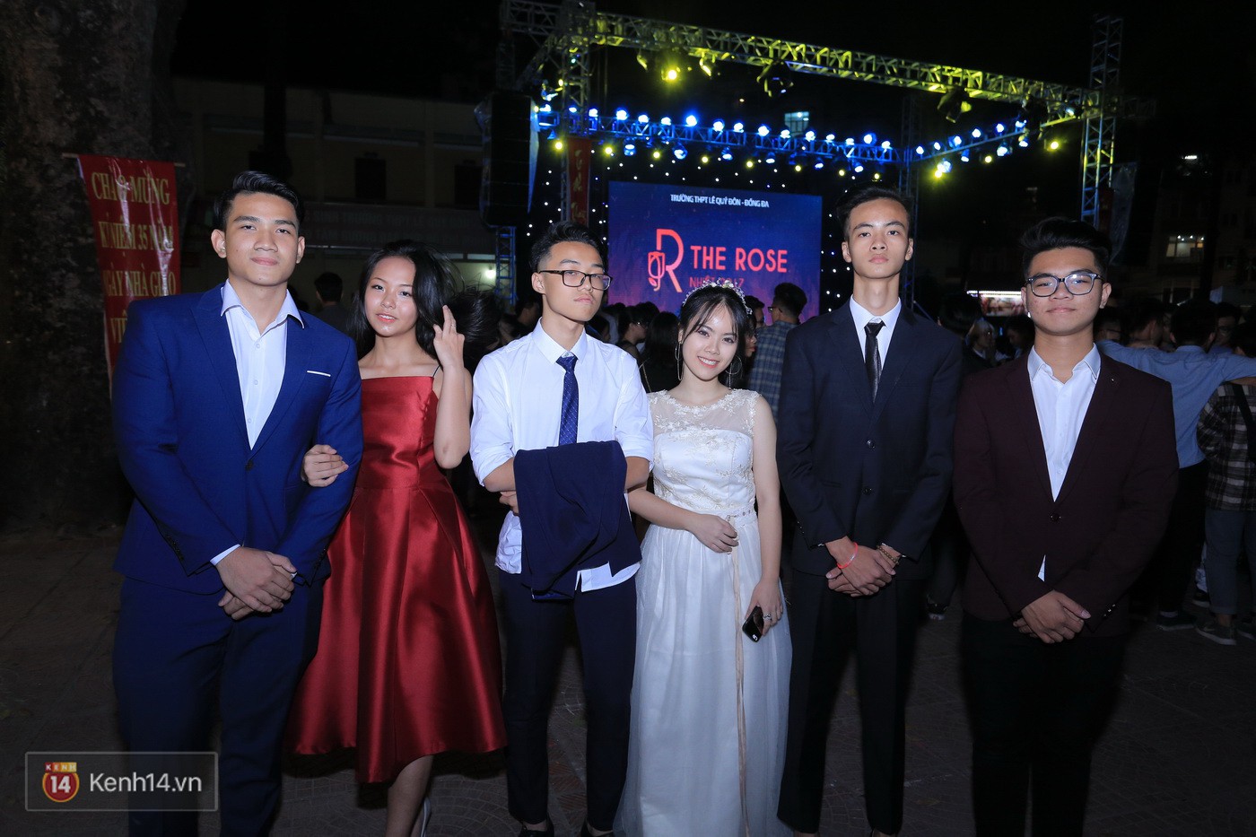 Trai xinh gái đẹp trường Lê Quý Đôn (Hà Nội) quẩy tưng bừng trong prom chào mừng 20/11 - Ảnh 5. Trai xinh gái đẹp trường Lê Quý Đôn (Hà Nội) quẩy tưng bừng trong prom chào mừng 20/11 - Ảnh 5.