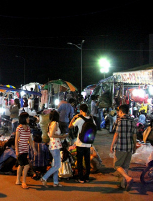 Chợ đêm làng đại học - nơi gắn bó kỷ niệm của một thế hệ sinh viên Sài Gòn sắp đóng cửa