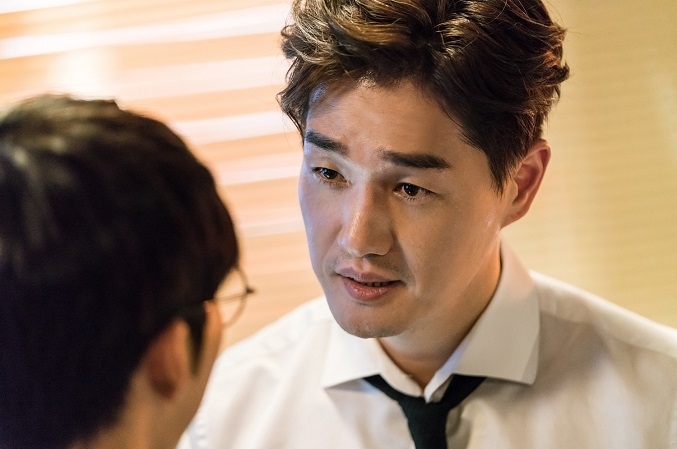 Chó Điên: Ngoài vòng một triệu view của Hwayoung thì phim có gì? - Ảnh 2. Chó Điên: Ngoài vòng một triệu view của Hwayoung thì phim có gì? - Ảnh 2.