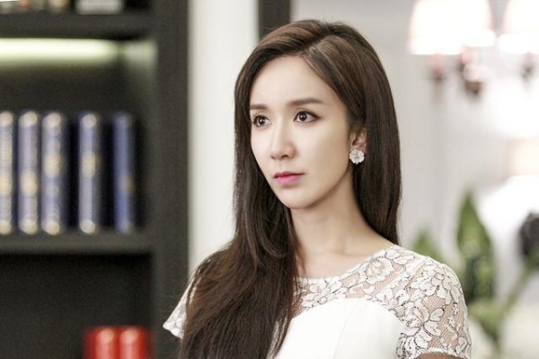 Lưu Diệc Phi trở lại m&agrave;n ảnh nhỏ sau 11 năm với dự &aacute;n ma mị hấp dẫn - Ảnh 8.