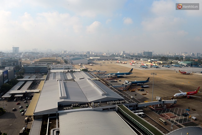 Check in lưu động, phân loại hành khách làm thủ tục để giảm ùn tắc đường hàng không - Ảnh 1.