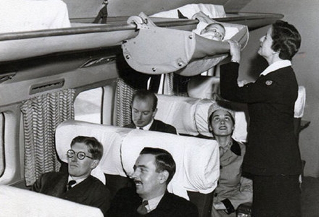 Thì ra cách đây hơn 60 năm trẻ em được đi máy bay theo cách thú vị như thế này đây - Ảnh 1.