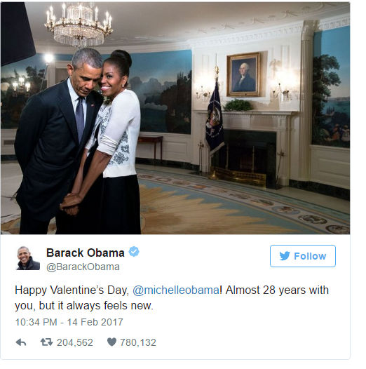 Sau khi rời Nh&agrave; Trắng, đ&acirc;y l&agrave; c&aacute;ch m&agrave; vợ chồng &ocirc;ng Obama tận hưởng ng&agrave;y Valentine b&ecirc;n nhau - Ảnh 1.
