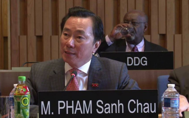 Ông Phạm Sanh Châu mang theo chai Trà xanh Không độ đi phỏng vấn chức vụ tổng giám đốc UNESCO - Ảnh 1.