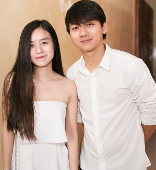 Hoài Lâm hạnh phúc đón tuổi 22 bên vợ tương lai - Ảnh 2.