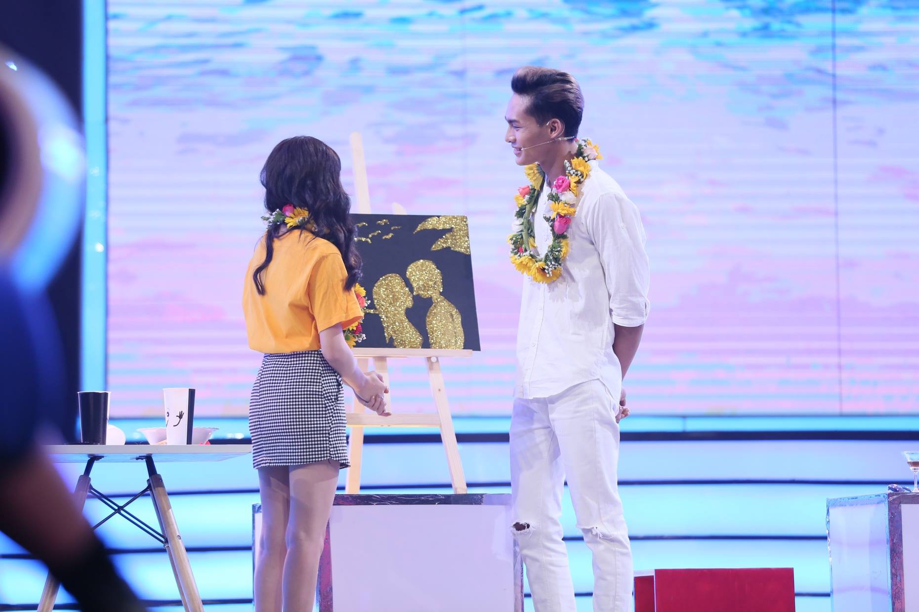 Vì yêu mà đến: Tỏ tình lãng mạn là thế, chàng người mẫu và huấn luyện viên thể hình vẫn cô đơn ra về! - Ảnh 4. Vì yêu mà đến: Tỏ tình lãng mạn là thế, chàng người mẫu và huấn luyện viên thể hình vẫn cô đơn ra về! - Ảnh 4.