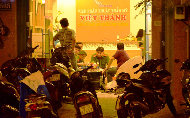 Người đ&agrave;n &ocirc;ng ngoại quốc tử vong khi đang h&uacute;t mỡ bụng trong Viện thẩm mỹ ở S&agrave;i G&ograve;n - Ảnh 2.