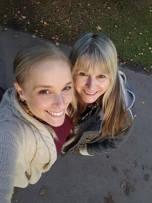 Bạn c&oacute; biết trong những bức ảnh n&agrave;y ai l&agrave; mẹ v&agrave; ai mới l&agrave; con kh&ocirc;ng? - Ảnh 17.