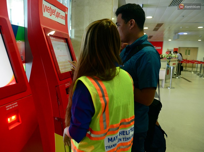 Check in lưu động, phân loại hành khách làm thủ tục để giảm ùn tắc đường hàng không - Ảnh 9.