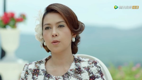 Ho&agrave;ng Cung bản Th&aacute;i: Pattie đầu b&ugrave; t&oacute;c rối, bị ph&oacute;ng vi&ecirc;n truy s&aacute;t kịch liệt - Ảnh 7.