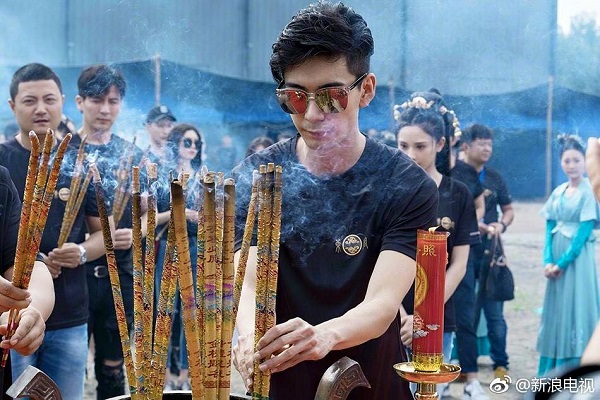 “Gà nhà” của Phạm Băng Băng bị chê mặt đơ khi làm nữ chính “Đông Cung” - Ảnh 10.