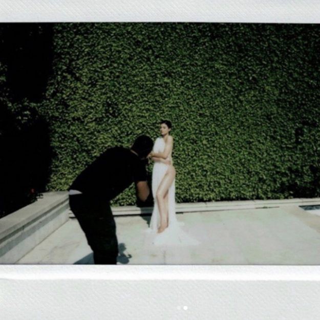 Kylie Jenner tung ảnh nude khoe thân hình gợi cảm thời chưa bụng mang dạ chửa - Ảnh 1.