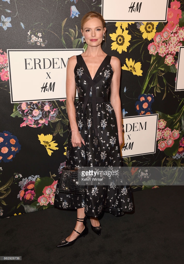 Chi Pu diện style lạ, trò chuyện vui vẻ với Tiffany trong sự kiện ra mắt BST H&M x ERDEM tại Mỹ - Ảnh 13. Chi Pu diện style lạ, trò chuyện vui vẻ với Tiffany trong sự kiện ra mắt BST H&M x ERDEM tại Mỹ - Ảnh 13.