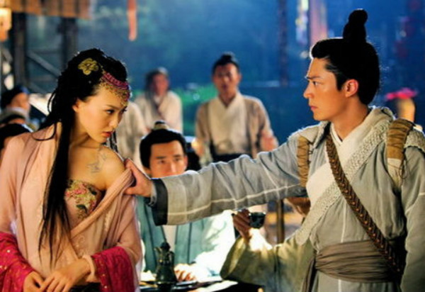6 nữ diễn viên xứ Trung từng khổ sở đến hộc cả máu trên màn ảnh - Ảnh 13.
