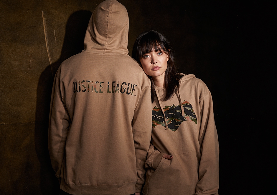 Có là fan của các siêu anh hùng hay không, bạn cũng sẽ kết bộ sưu tập Puma x Justice League siêu chất này - Ảnh 3. Có là fan của các siêu anh hùng hay không, bạn cũng sẽ kết bộ sưu tập Puma x Justice League siêu chất này - Ảnh 3.