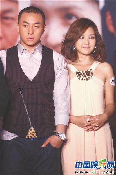 Chỉ sau 3 ng&agrave;y ly dị chồng, t&igrave;nh cũ của Th&iacute;ch Tiểu Long lộ ảnh t&igrave;nh tứ b&ecirc;n người đ&agrave;n &ocirc;ng kh&aacute;c - Ảnh 12.