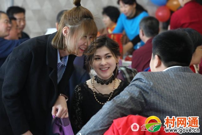 Cô gái Nga xinh đẹp và chuyện tình cổ tích bên chàng trai Trung Quốc không nhà, không xe, không tiền tiết kiệm - Ảnh 8. Cô gái Nga xinh đẹp và chuyện tình cổ tích bên chàng trai Trung Quốc không nhà, không xe, không tiền tiết kiệm - Ảnh 8.