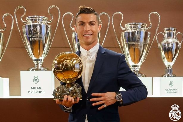 Ronaldo muốn giành 7 Quả bóng vàng và có 7... đứa con - Ảnh 2.