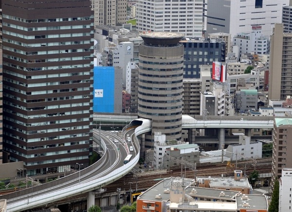 Không phải photoshop đâu, đây chính là công trình giao thông thứ thiệt tại Nhật Bản đấy - Ảnh 12.