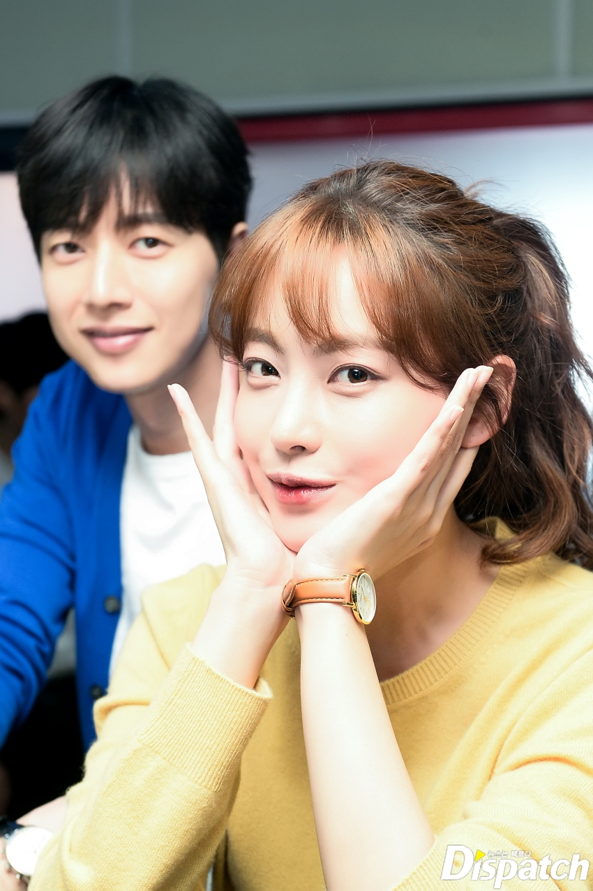 "Cheese in the Trap" Hong Seol mới của Park Hae Jin ăn đứt Hong Seol cũ?