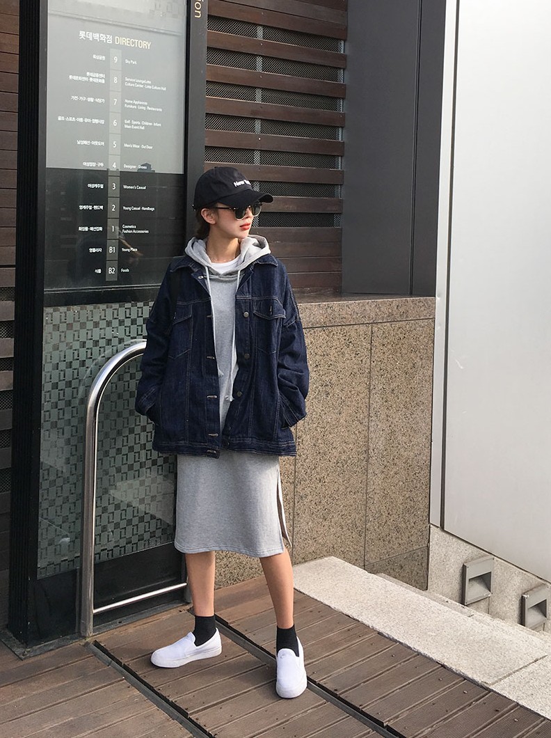 Trời se lạnh thế này không diện denim jacket dáng rộng thì mùa thu của bạn đã bớt thi vị đi mấy phần rồi! - Ảnh 14. Trời se lạnh thế này không diện denim jacket dáng rộng thì mùa thu của bạn đã bớt thi vị đi mấy phần rồi! - Ảnh 14.