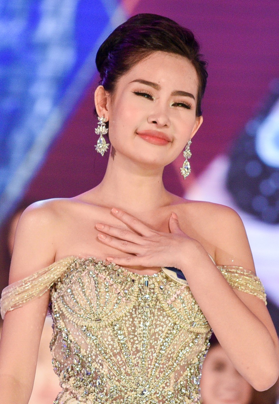 Cấp báo: Số lượng Hoa hậu đăng quang ngày hôm nay đã lên đến con số 7! - Ảnh 1. Cấp báo: Số lượng Hoa hậu đăng quang ngày hôm nay đã lên đến con số 7! - Ảnh 1.