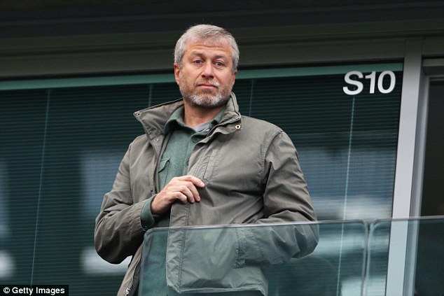&Ocirc;ng chủ Chelsea muốn Costa v&agrave; HLV Conte... h&ocirc;n nhau giảng h&ograve;a - Ảnh 2.