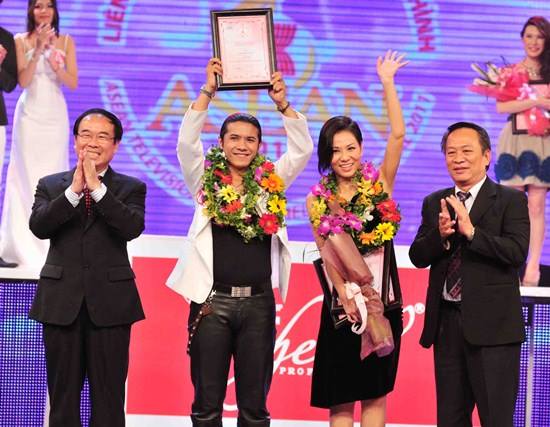 Sao Việt n&agrave;o sẽ đại diện nước chủ nh&agrave; tr&igrave;nh diễn ở sự kiện MAMA 2017 tại TP.HCM? - Ảnh 26.