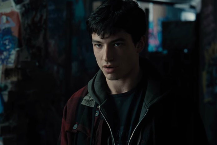 So s&aacute;nh 4 phi&ecirc;n bản si&ecirc;u anh h&ugrave;ng tốc độ tr&ecirc;n m&agrave;n ảnh - Ảnh 16.