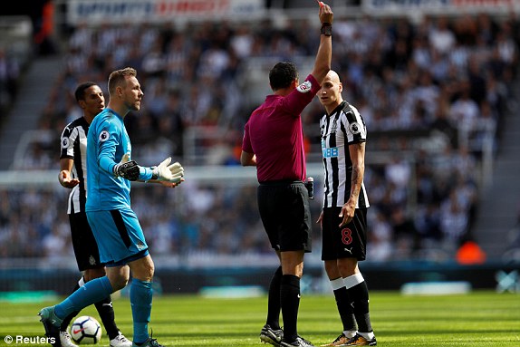 Highlights Newcastle 0-2 Tottenham: Khởi đầu suôn sẻ - Ảnh 6.