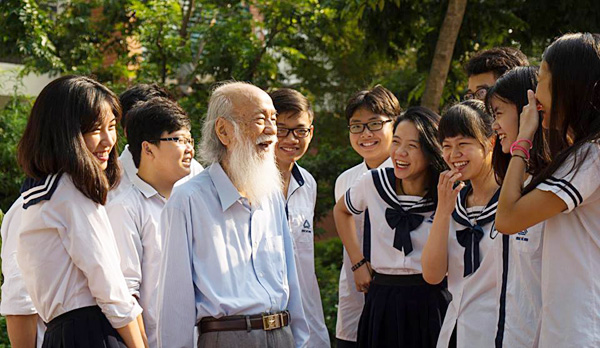 Thầy Văn Như Cương đã qua đời, nhưng những kỷ niệm đẹp sẽ ở lại mãi với mỗi cựu học sinh trường Lương Thế Vinh - Ảnh 3.