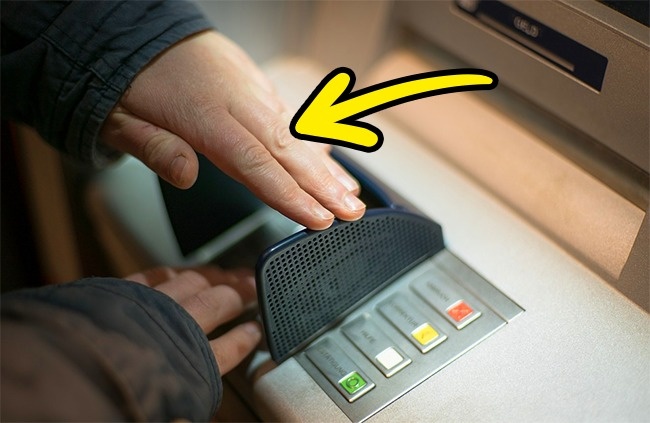 Muôn vàn kiểu hacker cướp tiền từ trạm ATM mà bạn cần phải biết - Ảnh 8.