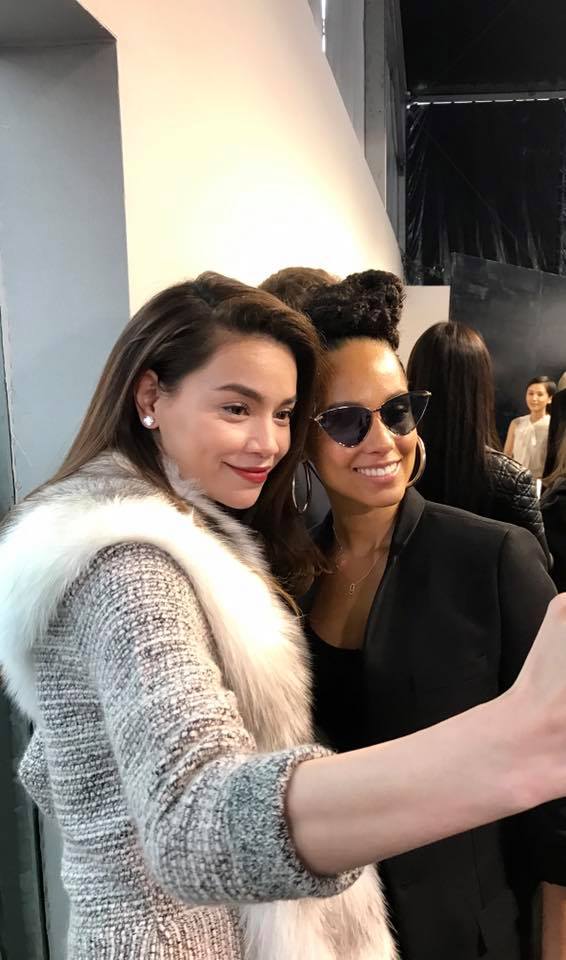 Hồ Ngọc Hà khoe ảnh selfie với Alicia Keys khiến fan phát hờn - Ảnh 1.