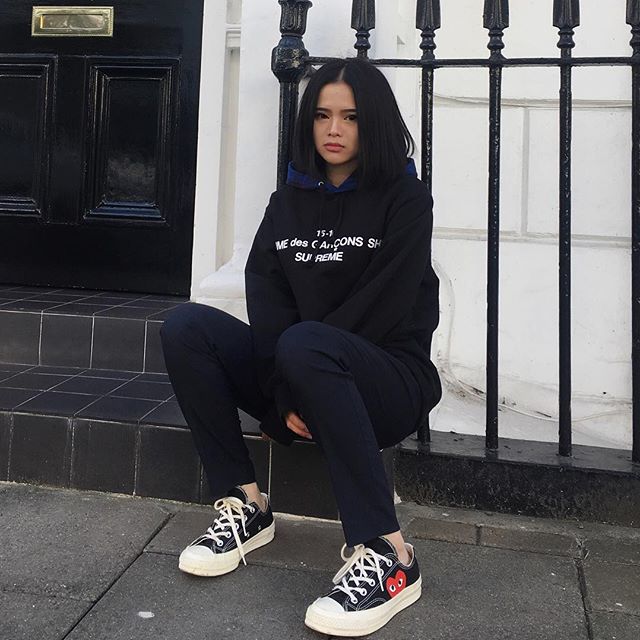Feifei - cô nàng 20 tuổi được bố mẹ cho hơn 200 triệu đồng/tháng chỉ để mua đồ streetwear - Ảnh 13. Feifei - cô nàng 20 tuổi được bố mẹ cho hơn 200 triệu đồng/tháng chỉ để mua đồ streetwear - Ảnh 13.