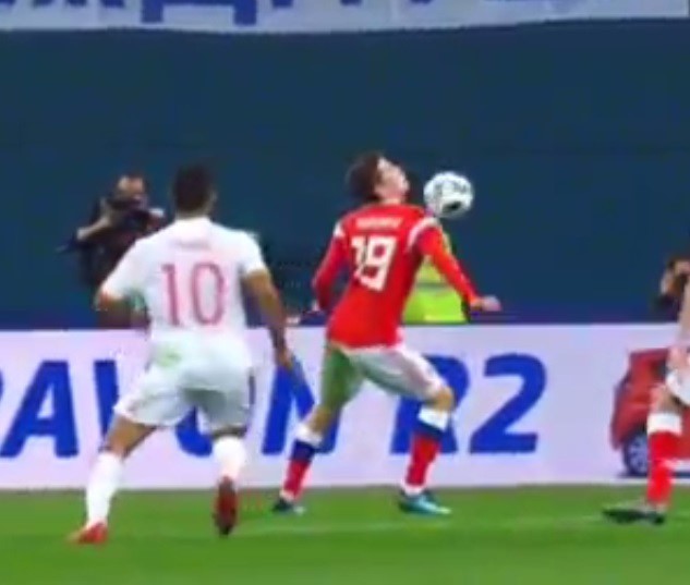 Tây Ban Nha hòa chủ nhà World Cup 2018 dù được hưởng hai quả phạt đền - Ảnh 6.