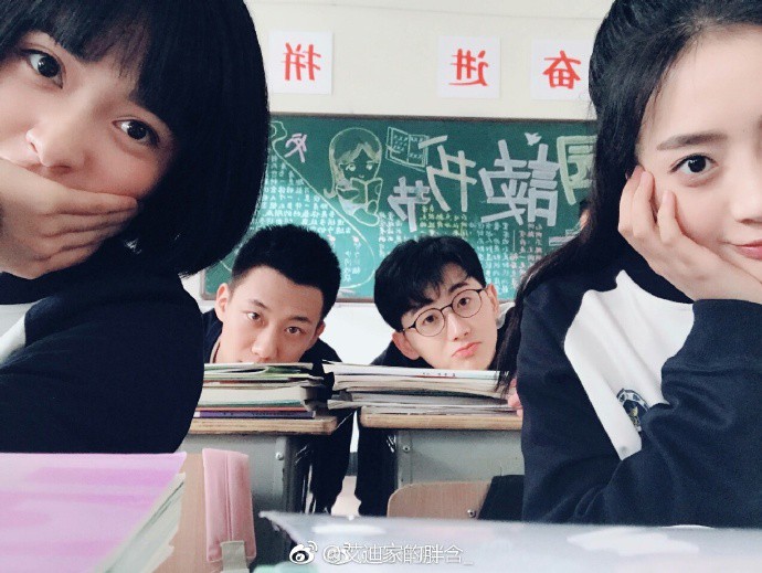 “Gửi Thời Đẹp Đẽ”: Đây là lý do vì sao Ngô Bách Tùng chỉ mãi phận nam phụ! - Ảnh 16. “Gửi Thời Đẹp Đẽ”: Đây là lý do vì sao Ngô Bách Tùng chỉ mãi phận nam phụ! - Ảnh 16.