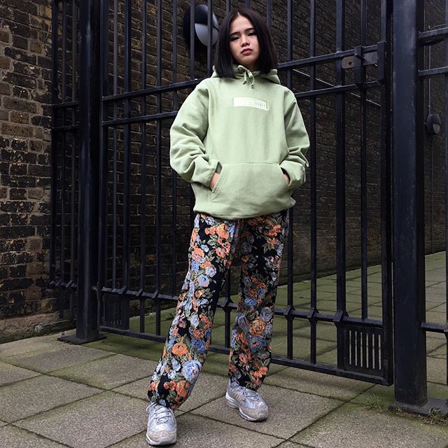 Feifei - cô nàng 20 tuổi được bố mẹ cho hơn 200 triệu đồng/tháng chỉ để mua đồ streetwear - Ảnh 16. Feifei - cô nàng 20 tuổi được bố mẹ cho hơn 200 triệu đồng/tháng chỉ để mua đồ streetwear - Ảnh 16.
