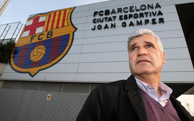 Hạ thấp Messi, Giám đốc Barca lập tức bị sa thải - Ảnh 1.